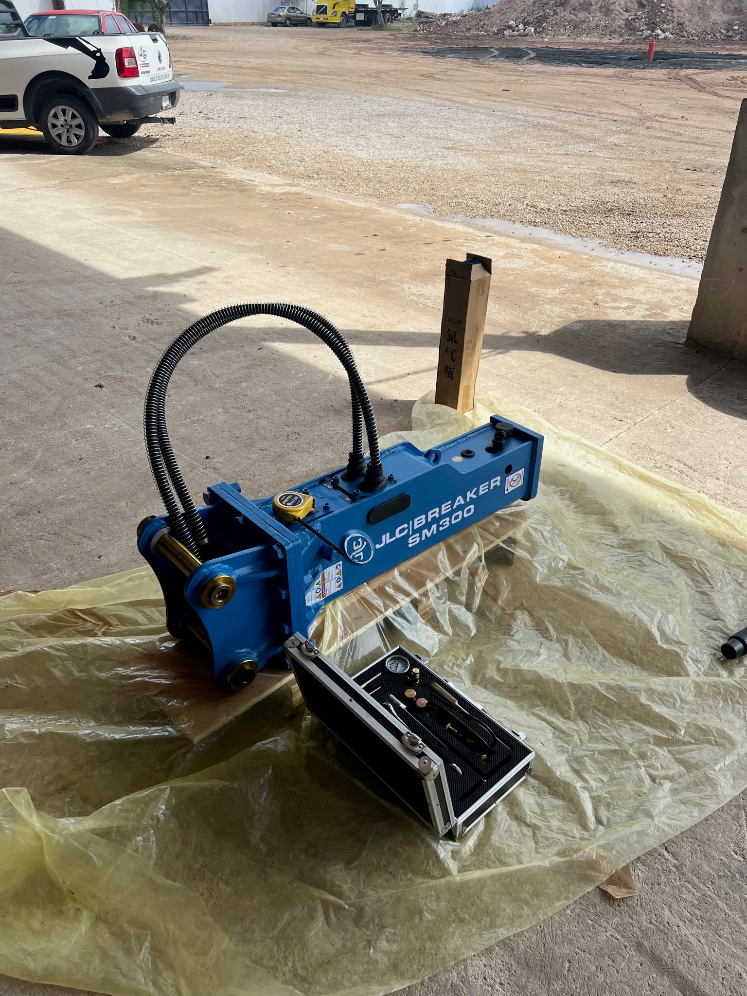 Martillo Hidráulico SB30/SM-300 FJM | Miniexcavadora